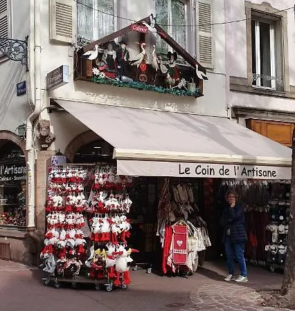 Daire Le St Leon : Lit Queen Size * Wifi * Ideal Couple *