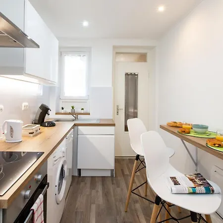 Daire Le St Leon : Lit Queen Size * Wifi * Ideal Couple